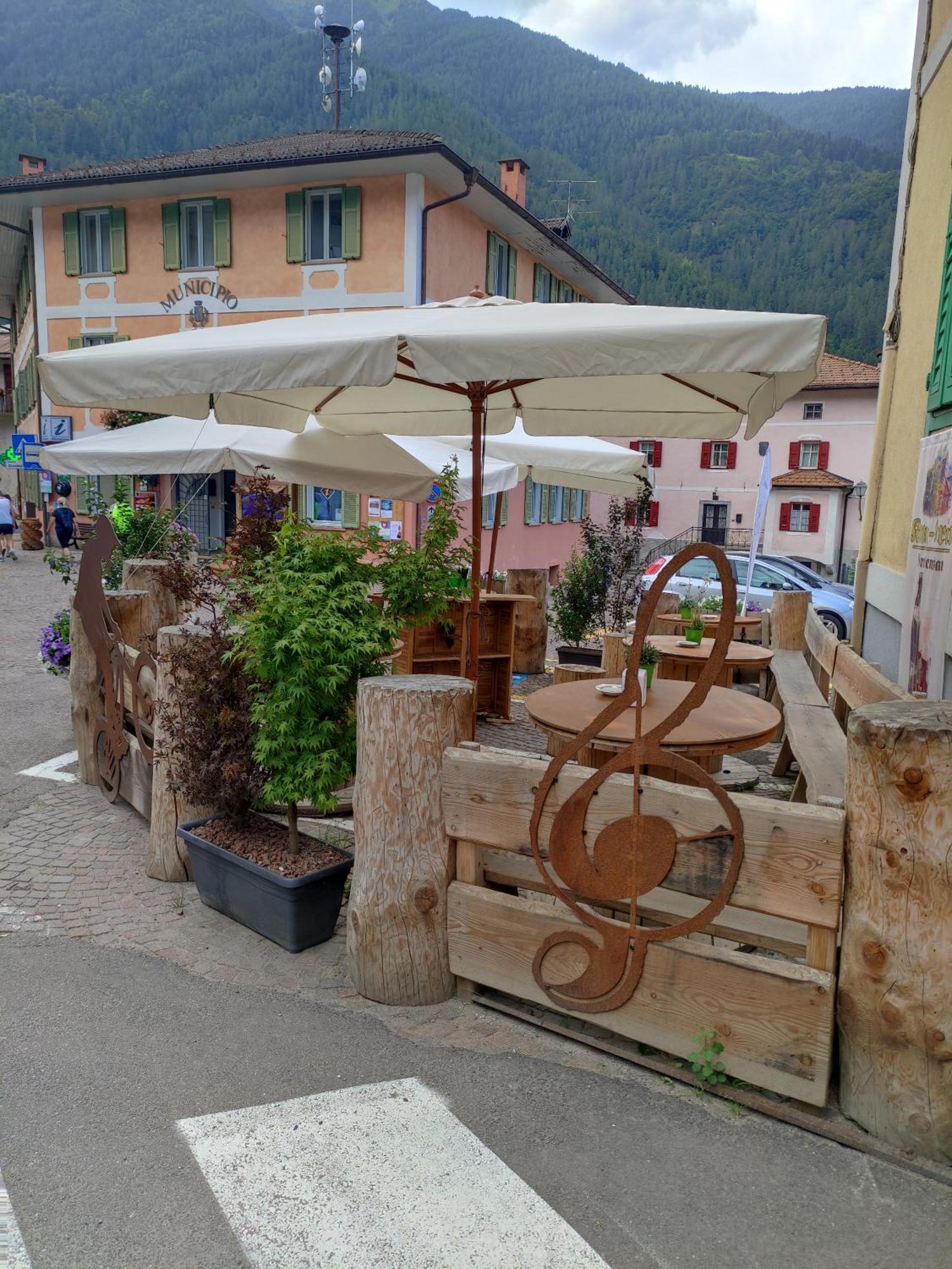 Kaiserkrone Charming Retreat Dimaro Esterno foto